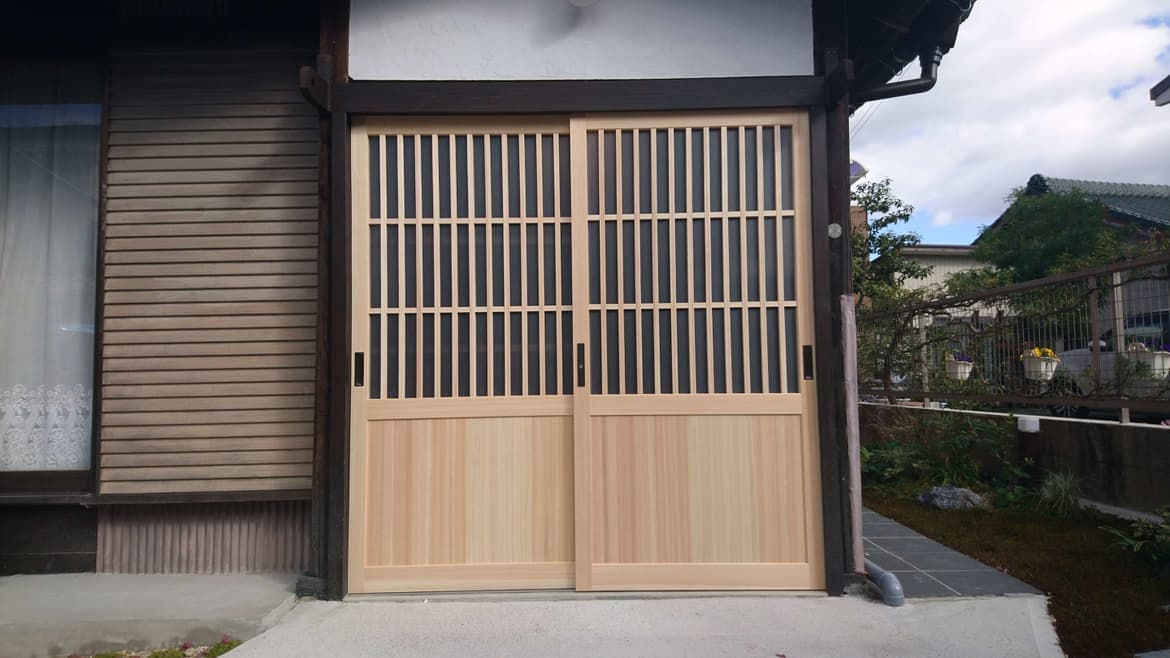 木製玄関新調 | 木製玄関の新調なら建具修理の窓口常滑市